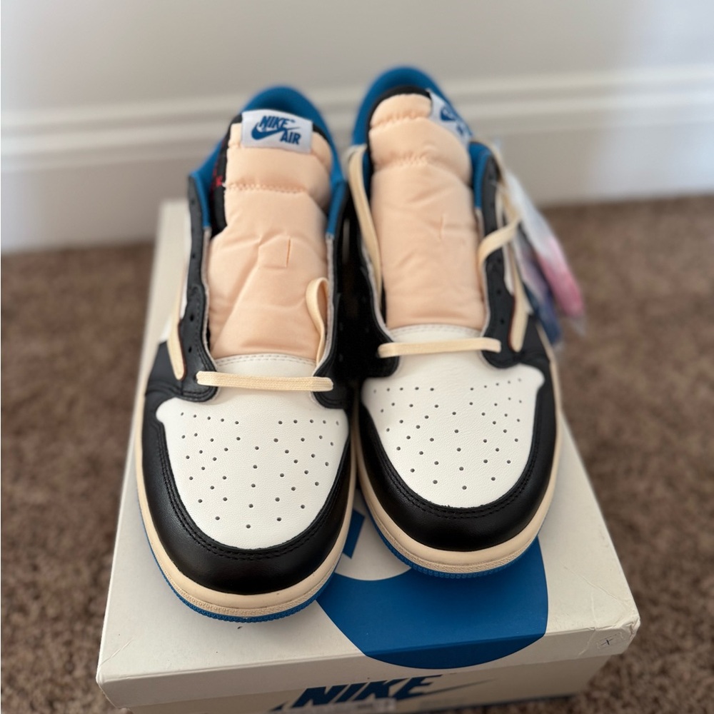 Nike Kids' Black and White Sneakers